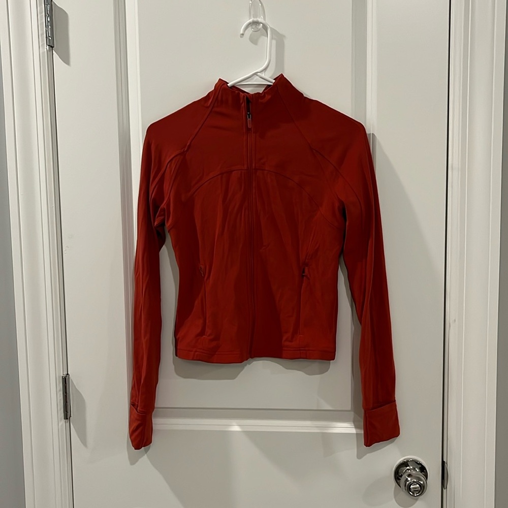 NWOT Cropped Nulu Define Jacket in Cayenne